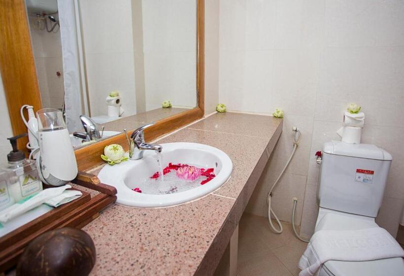 اتاق خانوادگی, Siem Reap Center