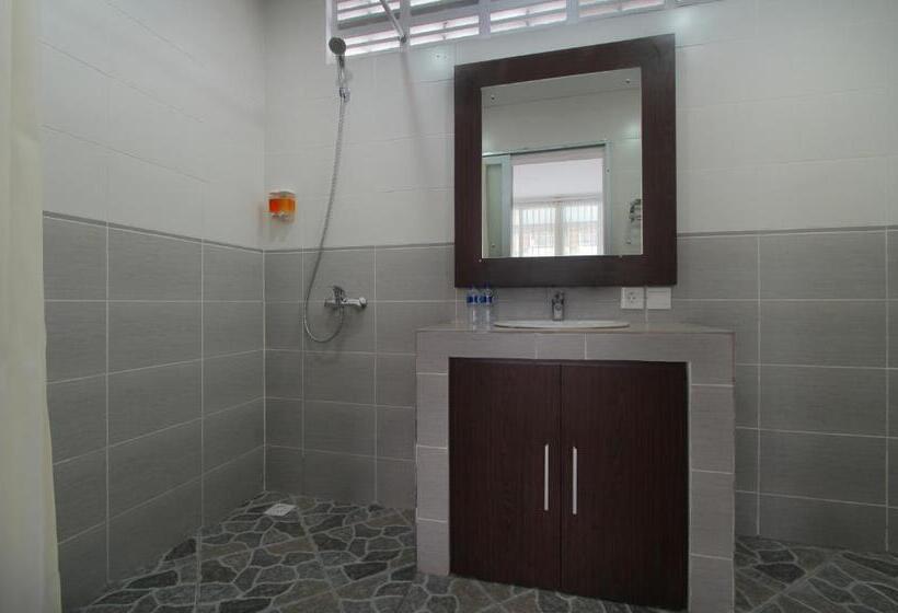 Номер Стандарт Вид на Бассейн, Lotus Tirta Seminyak