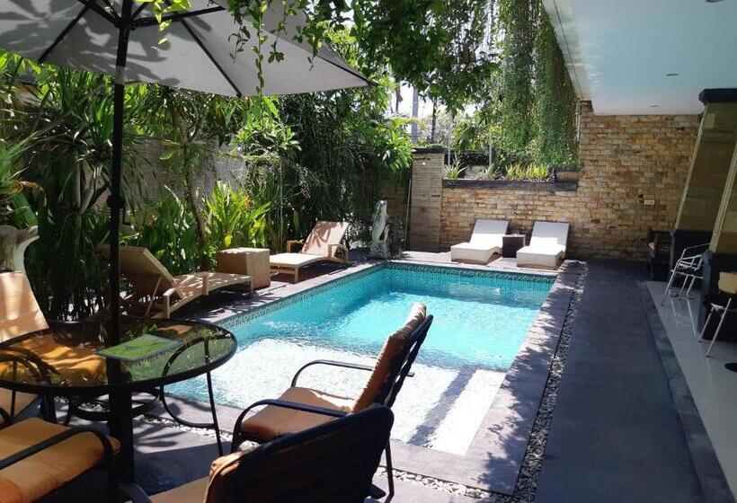 Номер Стандарт Вид на Бассейн, Lotus Tirta Seminyak