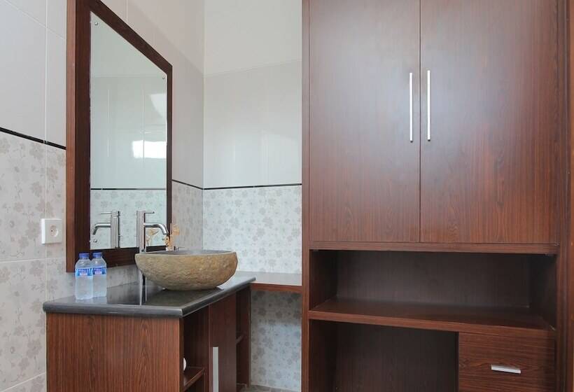 Вилла 2 Спальни, Lotus Tirta Seminyak