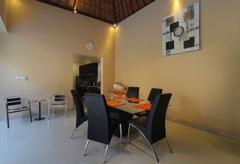 Вилла 3 Спальни с Бассейном, Lotus Tirta Seminyak
