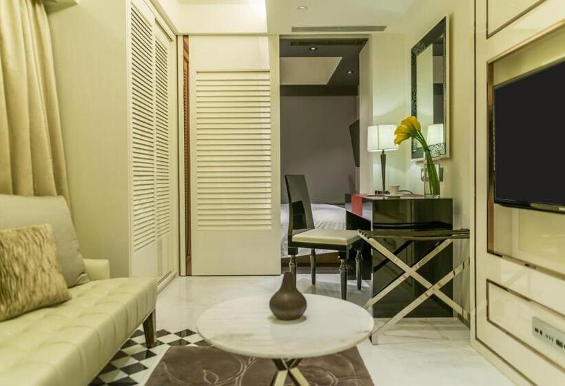 سوئیت پریمیوم, Pravo Hong Kong