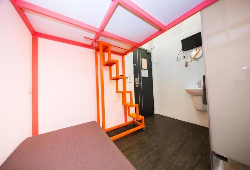 اتاق اکونومی با حمام مشترک, Sleepbox Hostel