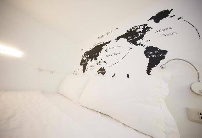 اتاق استاندارد, Sleepbox Hostel