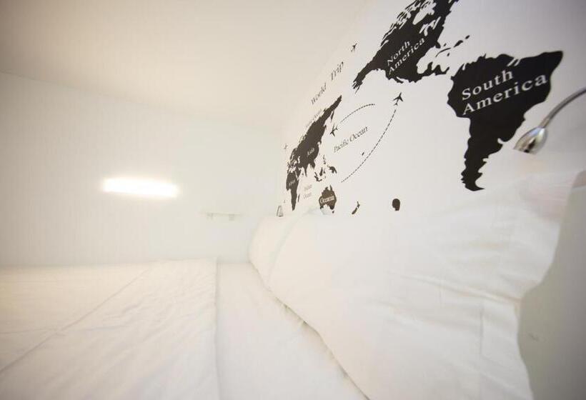 اتاق استاندارد, Sleepbox Hostel