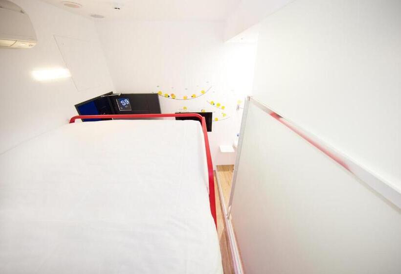 اتاق استاندارد, Sleepbox Hostel