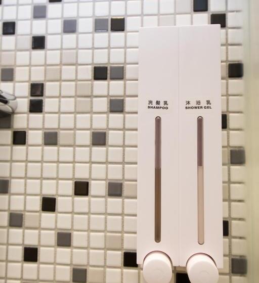 اتاق اکونومی با حمام مشترک, Sleepbox Hostel