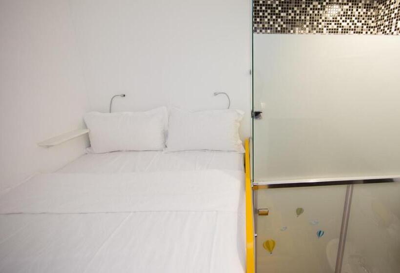 اتاق اکونومی با حمام مشترک, Sleepbox Hostel