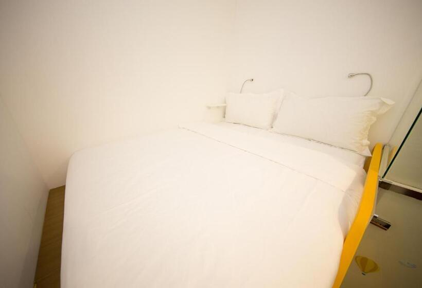 اتاق اکونومی با حمام مشترک, Sleepbox Hostel