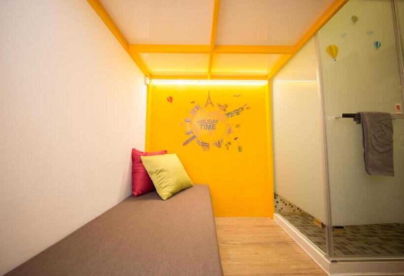 اتاق اکونومی با حمام مشترک, Sleepbox Hostel