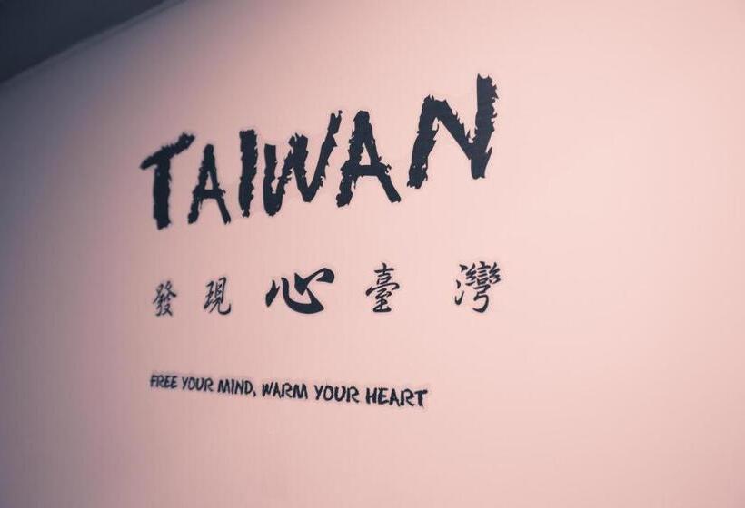 اتاق اکونومی, Sleepbox Hostel