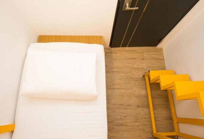 اتاق اکونومی, Sleepbox Hostel