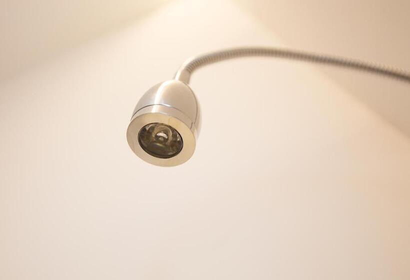 Economy Quadruple Room, Sleepbox Hostel