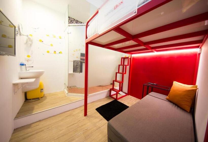 اتاق استاندارد, Sleepbox Hostel