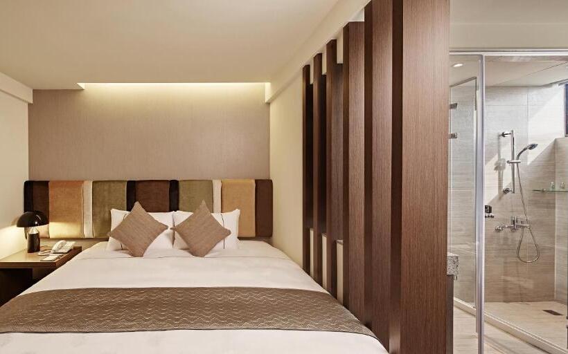 חדר סטנדרט, Sukimi