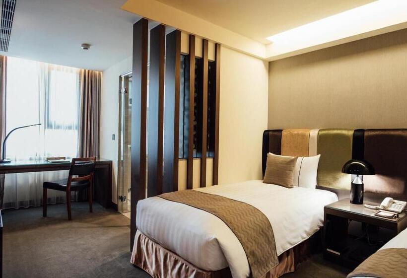 חדר סטנדרט, Sukimi