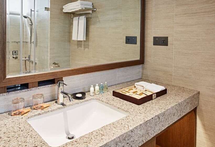 חדר סטנדרט, Sukimi