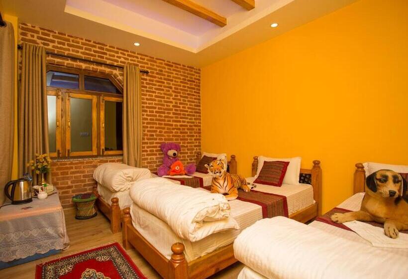 اتاق لوکس, Blue Mountain Home Stay
