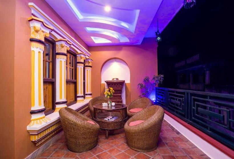 اتاق لوکس, Blue Mountain Home Stay