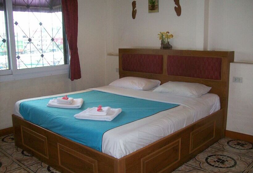 标准间, Chaiyapoon Inn