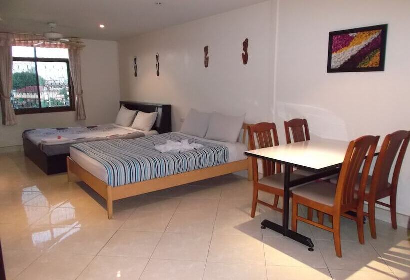 家庭间, Chaiyapoon Inn