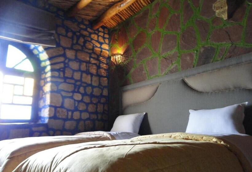 חדר משפחתי, Riad Aslda