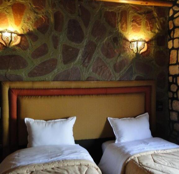 חדר משפחתי, Riad Aslda