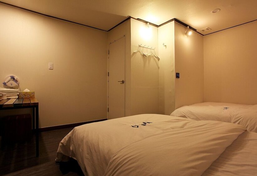 اتاق استاندارد, W Mini Hotel Hostel