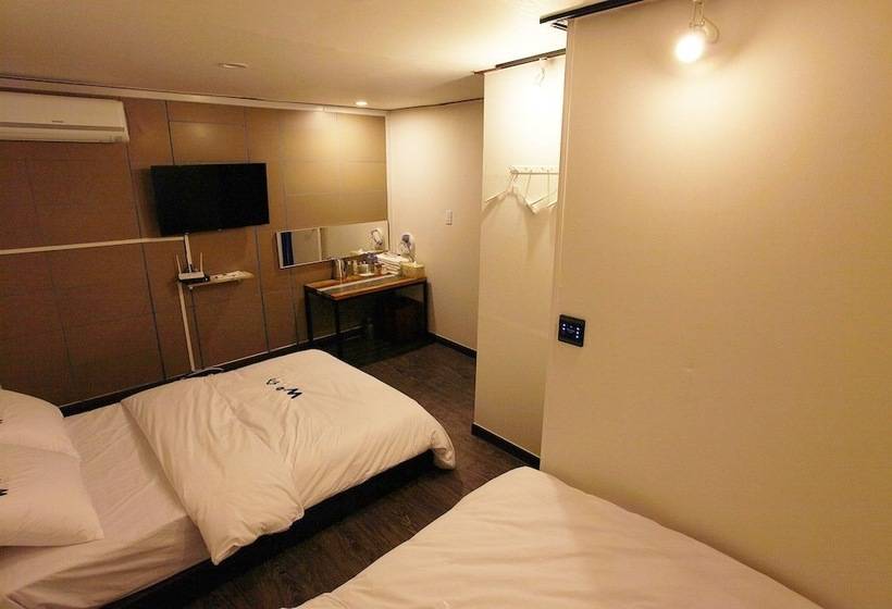 스탠다드 룸, W Mini Hotel   Hostel