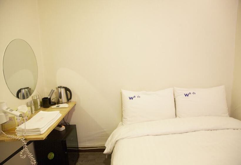 스탠다드 룸, W Mini Hotel   Hostel