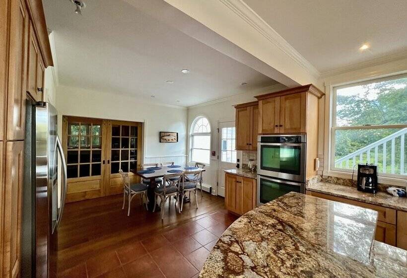 1间卧室的房子, Hill Farm Inn