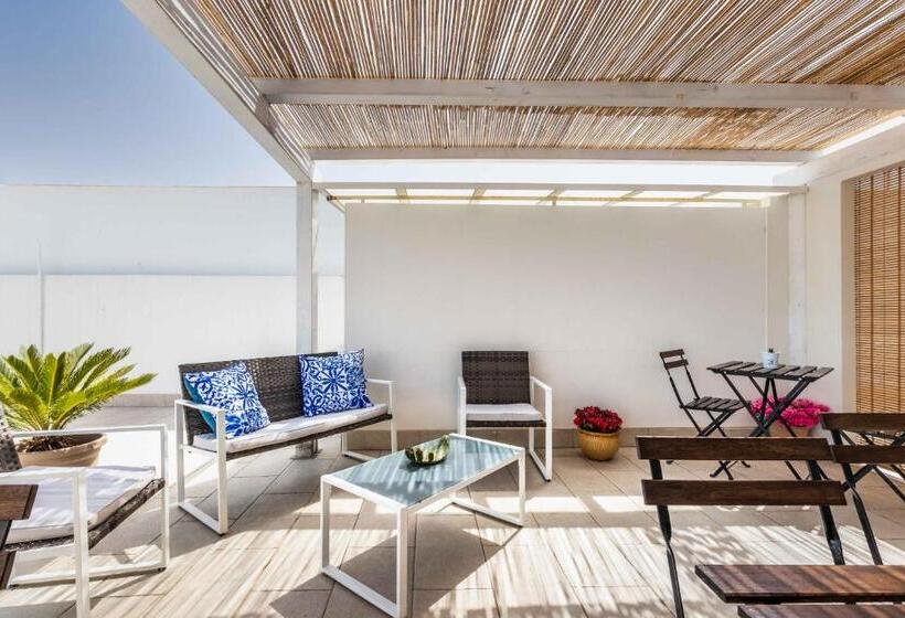 Четырехместный Номер Стандарт с Балконом, Nonna Nina