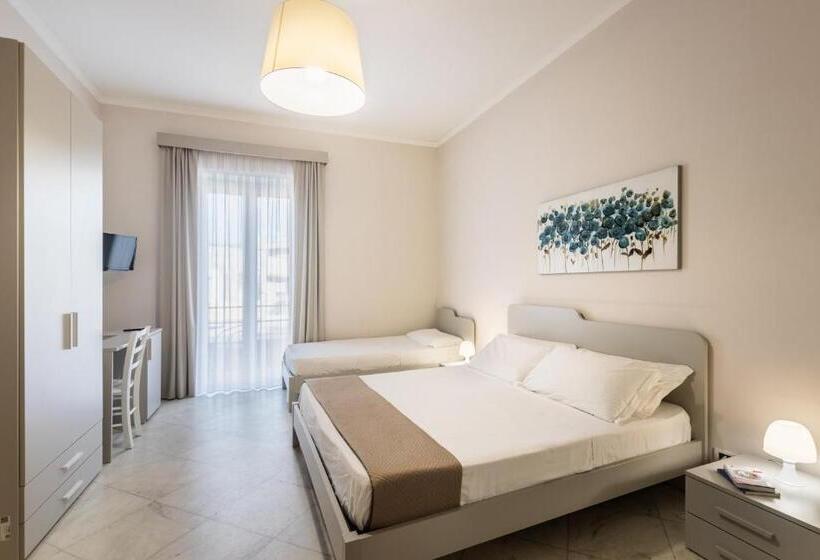 Четырехместный Номер Стандарт с Балконом, Nonna Nina