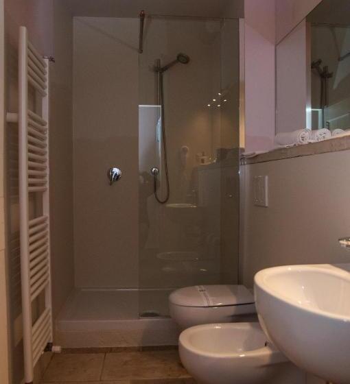 חדר קלאסי לארבעה, Relais Casetta 56