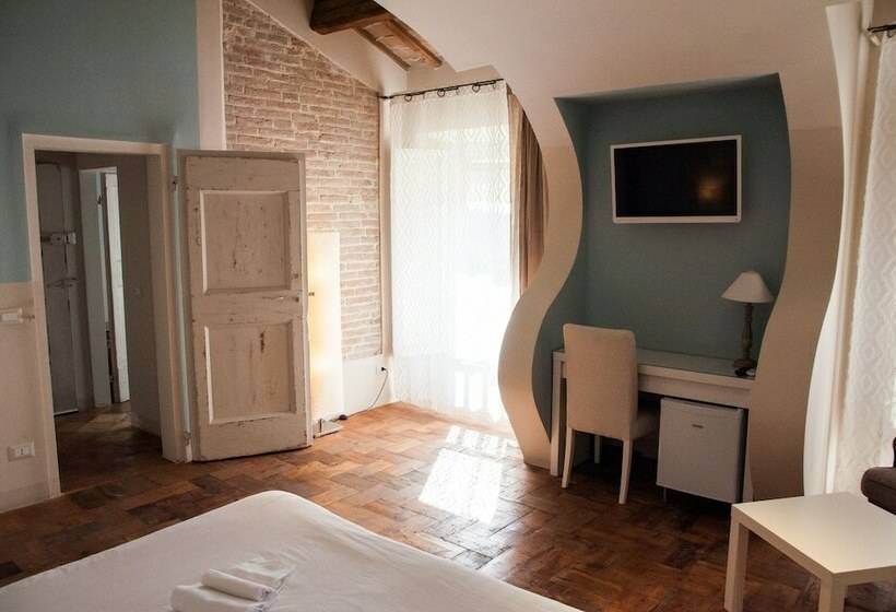 חדר קלאסי לשלושה, Relais Casetta 56