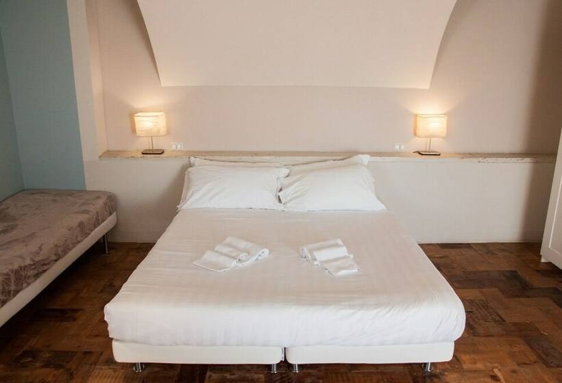 חדר קלאסי לשלושה, Relais Casetta 56