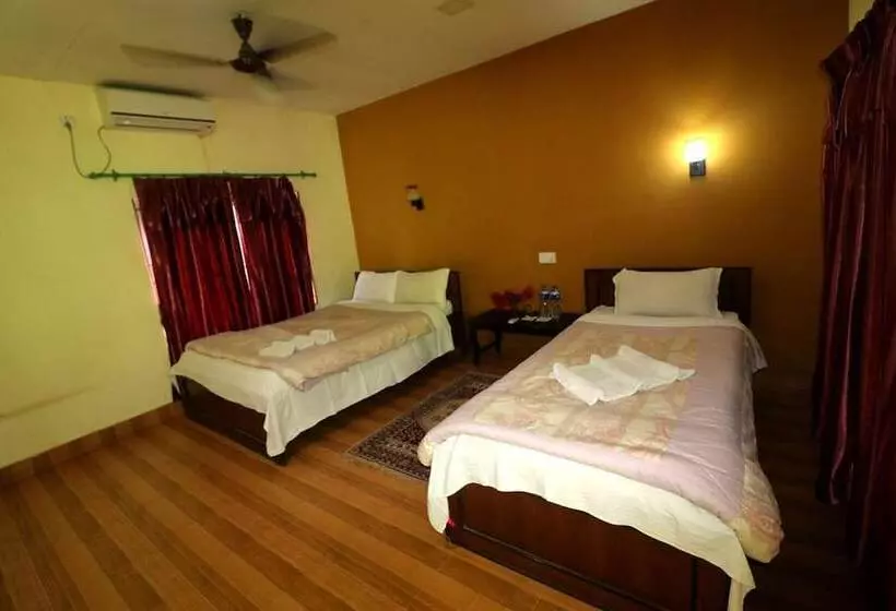 اتاق لوکس, Chitwan Safari Camp & Lodge