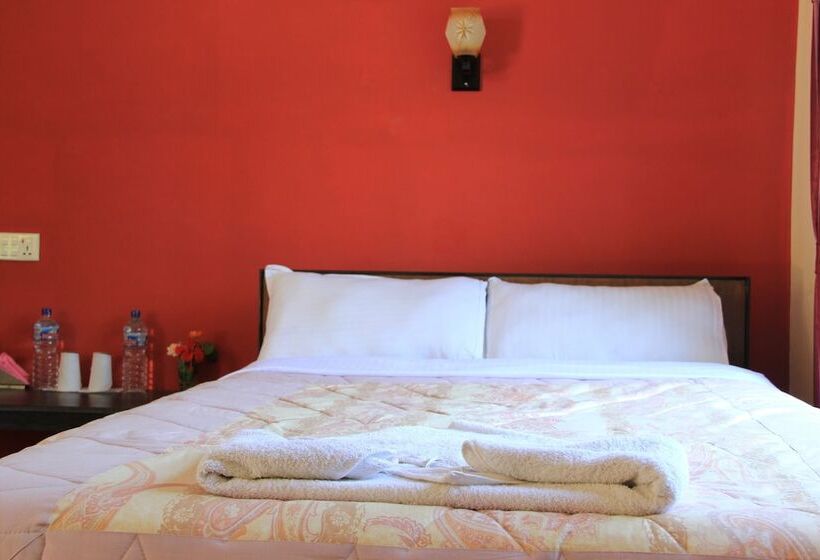 اتاق لوکس, Chitwan Safari Camp & Lodge