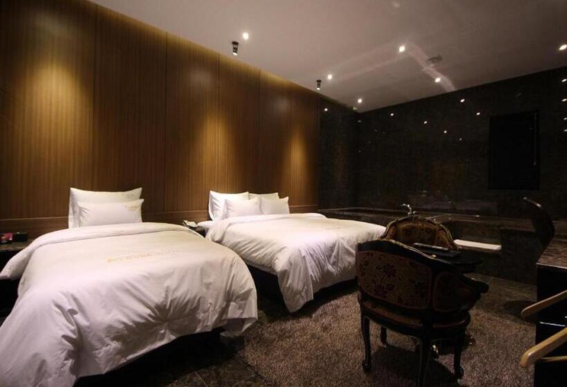 Номер Премиум, Almond Hotel Busan Station