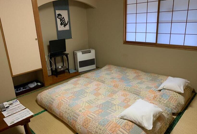 Camera Standard, Annex Turtle Hotorian