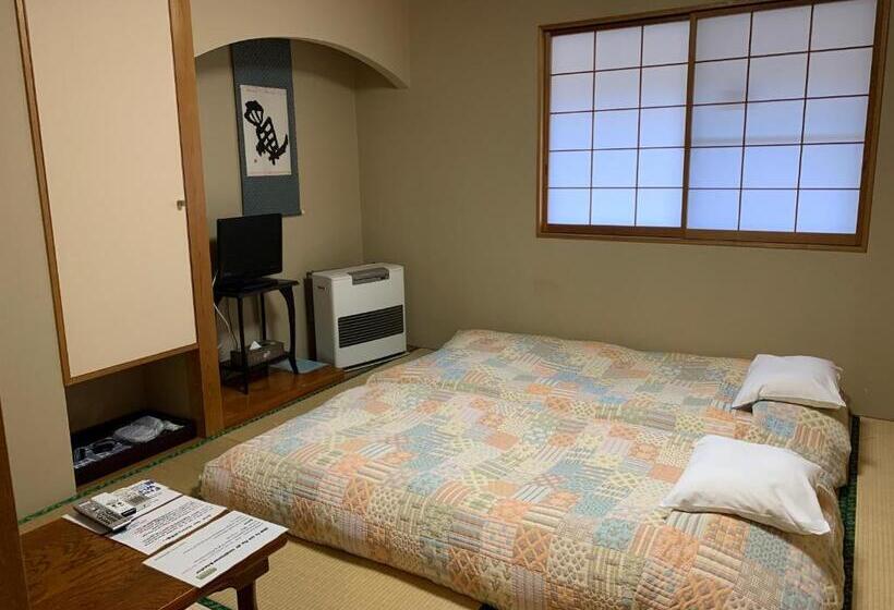 Camera Quadrupla Standard, Annex Turtle Hotorian