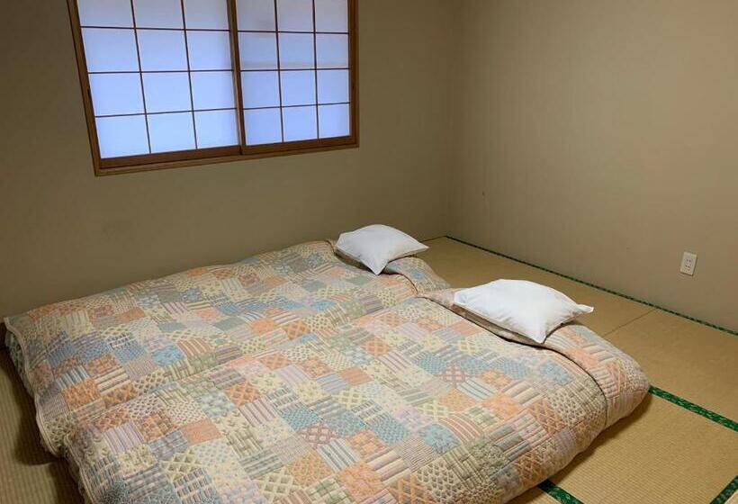 Camera Quadrupla Standard, Annex Turtle Hotorian