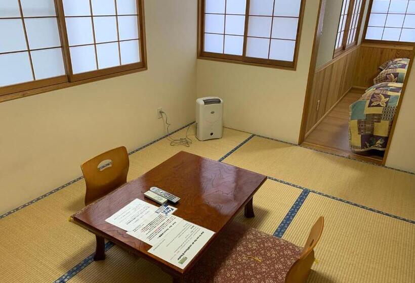 Camera Quadrupla Standard, Annex Turtle Hotorian