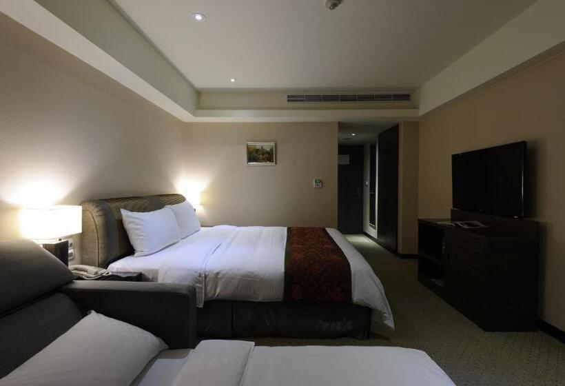 اتاق سوپریور چهار تخته, K Hotel Taipei