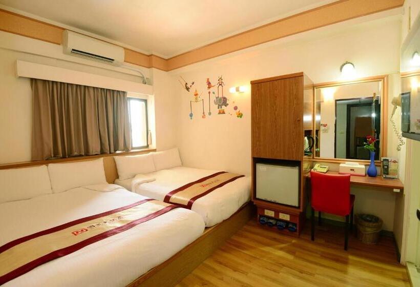 اتاق استاندارد چهار تخته, Nice