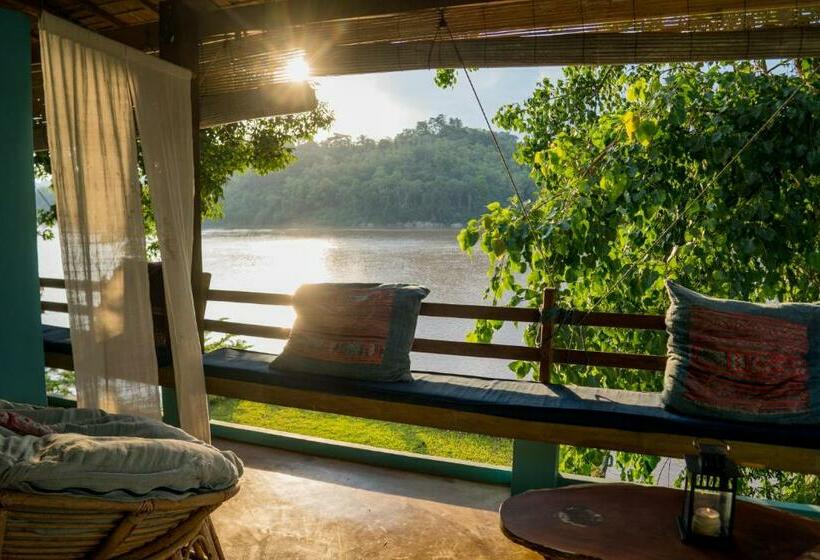 חדר סטנדרט נוף לנהר, Ock Pop Tok Mekong Villa