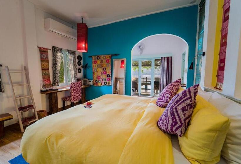 Mini suite with river view, Ock Pop Tok Mekong Villa