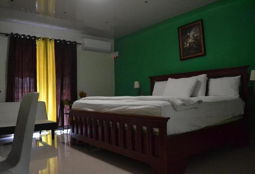 اتاق اجرایی با تخت بزرگ, Renacer