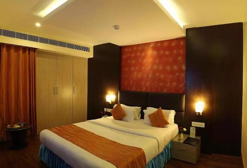 اتاق سوپریور, Renest Tirupati
