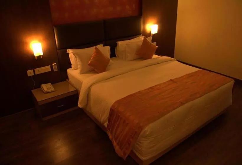 اتاق سوپریور, Renest Tirupati